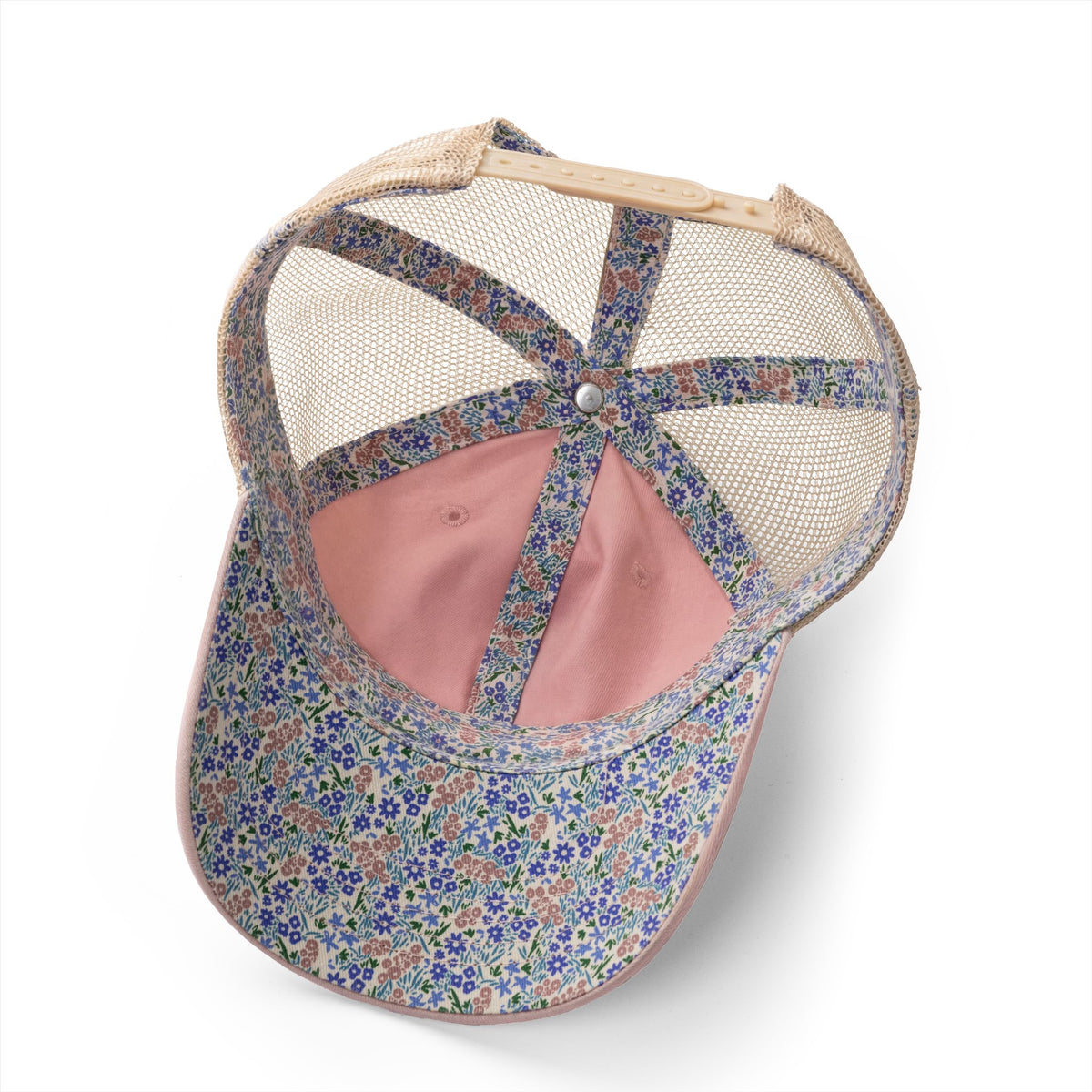 Women Kicking Glass Embroidered Washed Mesh-Back Cap